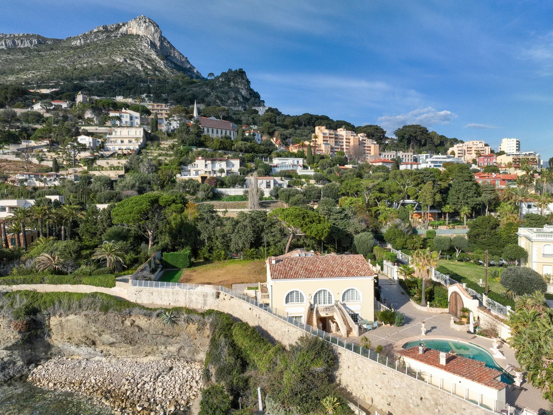 Villa 400 m2 en bord de mer - RFC47150523VV