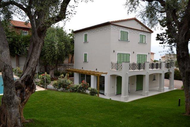 Трехуровневая вилла с бассейном - Кап Ферра - RFC41120218VV