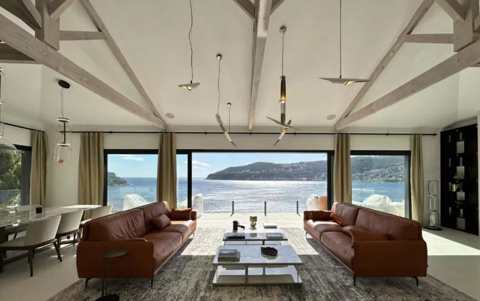 Villa rénovée 300 m2 en front de mer - RFC47900823VV