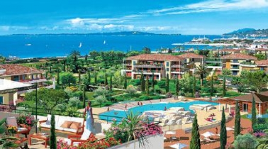 Beautiful and comfortable apartment in a residential complex near the beach