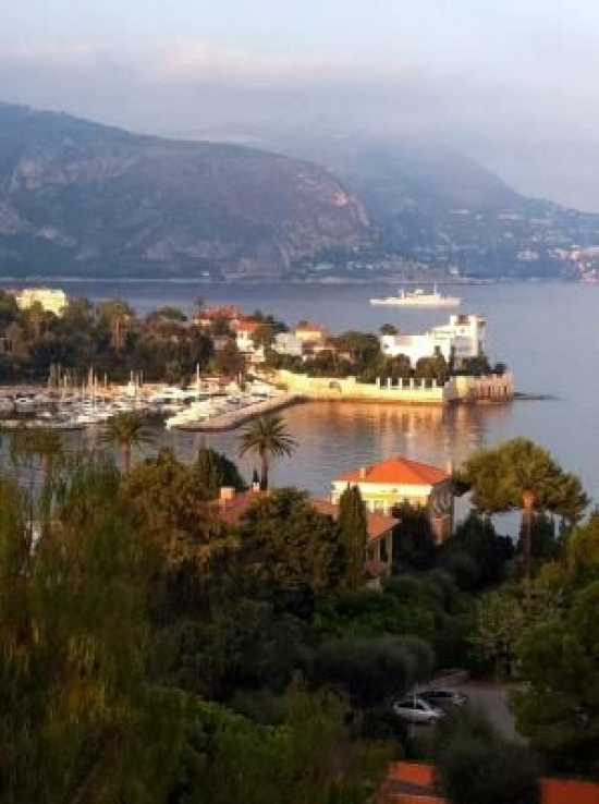 Spacieux appartement à Saint-Jean-Cap-Ferrat