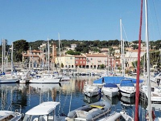 Квартира в свмой престижной резиденции Кап-Ферра