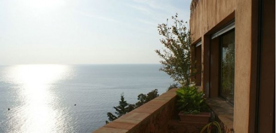 Villa à Théoule sur Mer possède une plage privée