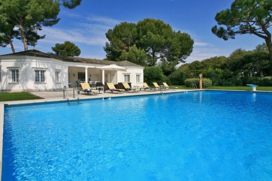 Élégante villa au Cap d'Antibes