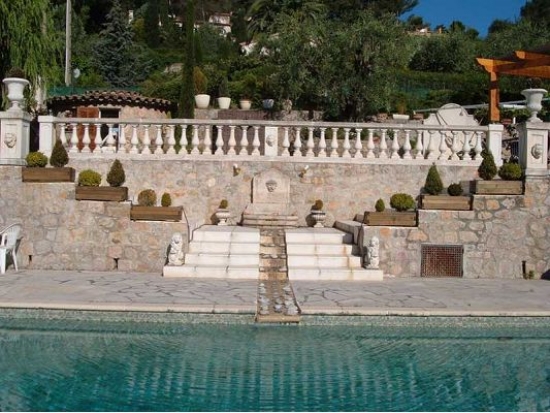 Confortable villa dans un quartier calme et beau de Mougins