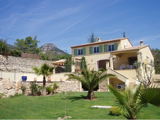 A small and comfortable villa near Vence