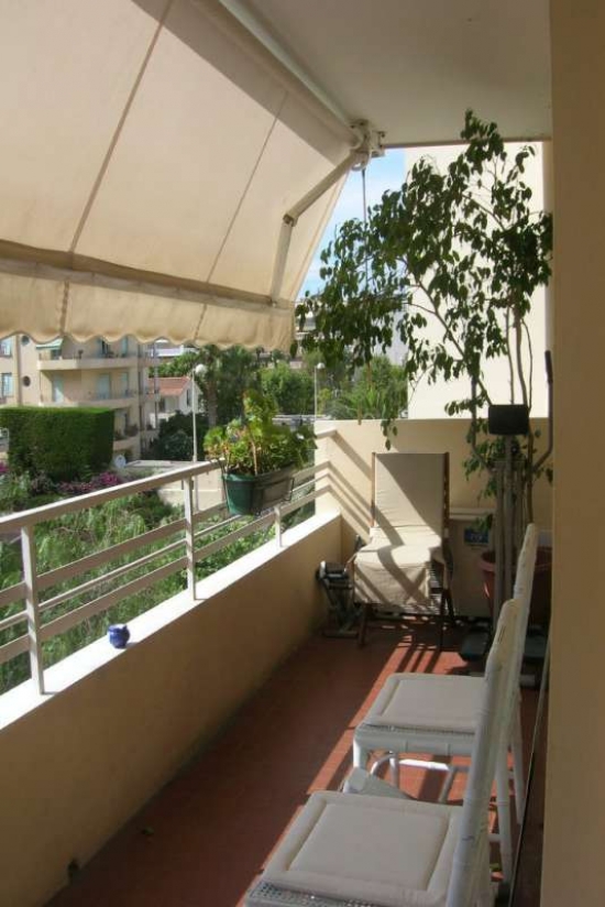 Confortable appartement avec une grande terrasse