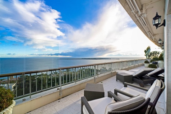 Unique appartement en duplex à Cannes