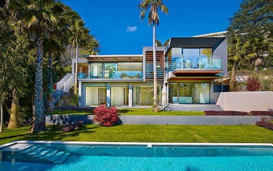 Beautiful property with unique modern architecture in Cannes