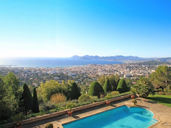 Villa de style provençal sur la Côte d'Azur