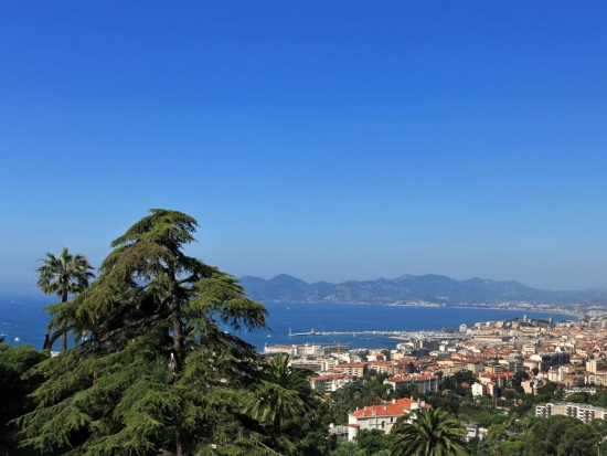 Villa de luxe surplombant la baie de Cannes et l'Esterel