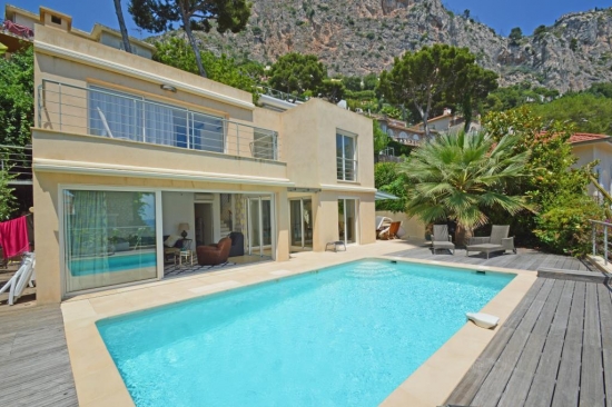 Villa à louer à Eze - partie côtière