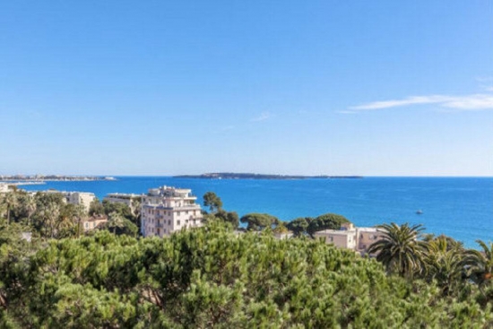 Bel appartement dans une résidence sécurisée avec parc et piscine