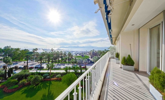 Bel appartement à Cannes