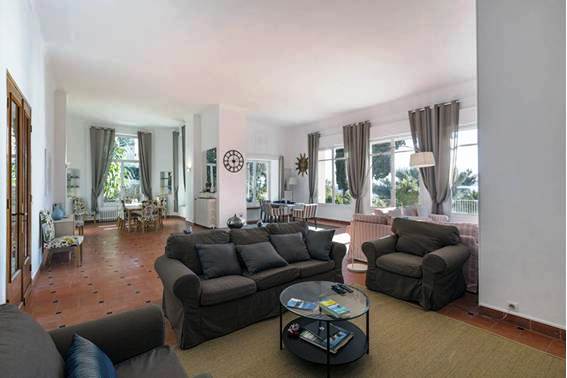 Villa à louer avec vue panoramique avec accès privé à la mer à Beaulieu-sur-Mer, 300m2 and 120m2