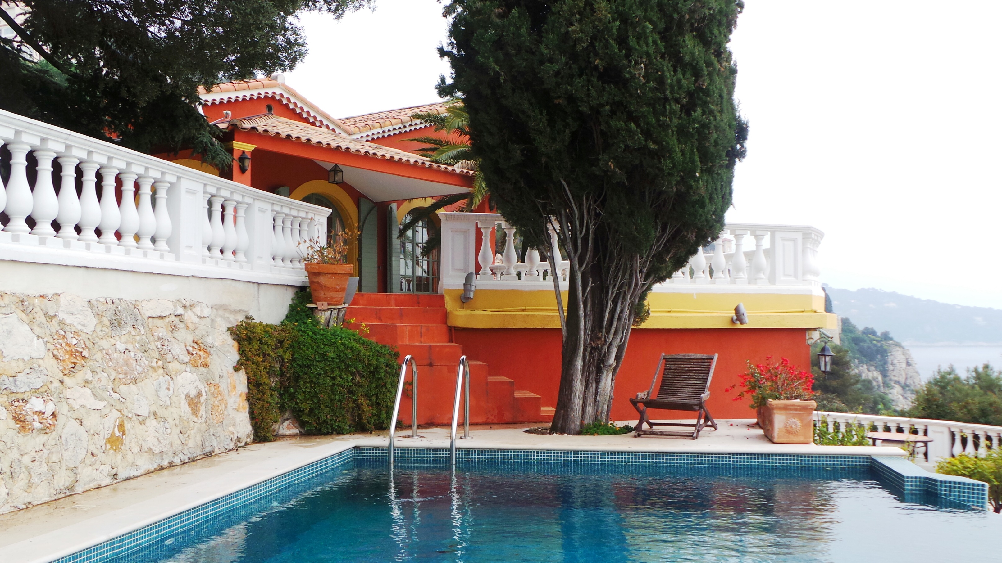 Unique villa situé dans le prestigieux quartier de Cap de Nice à Nice