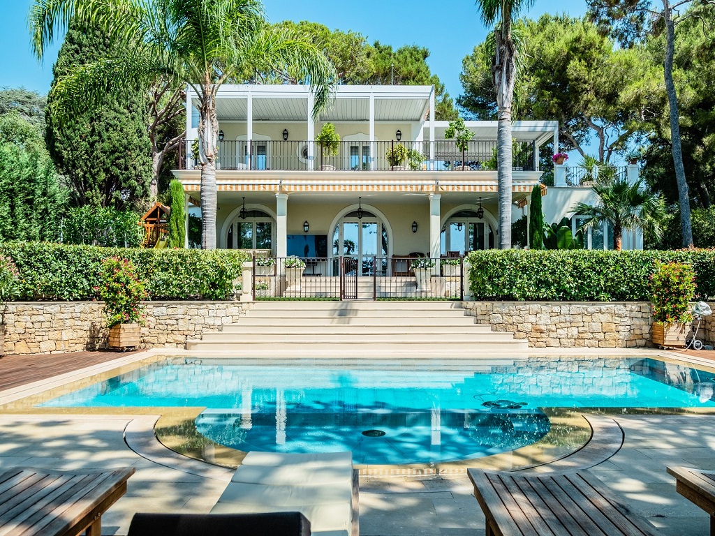 Magnifique villa de style provençal - RFC42300321VV
