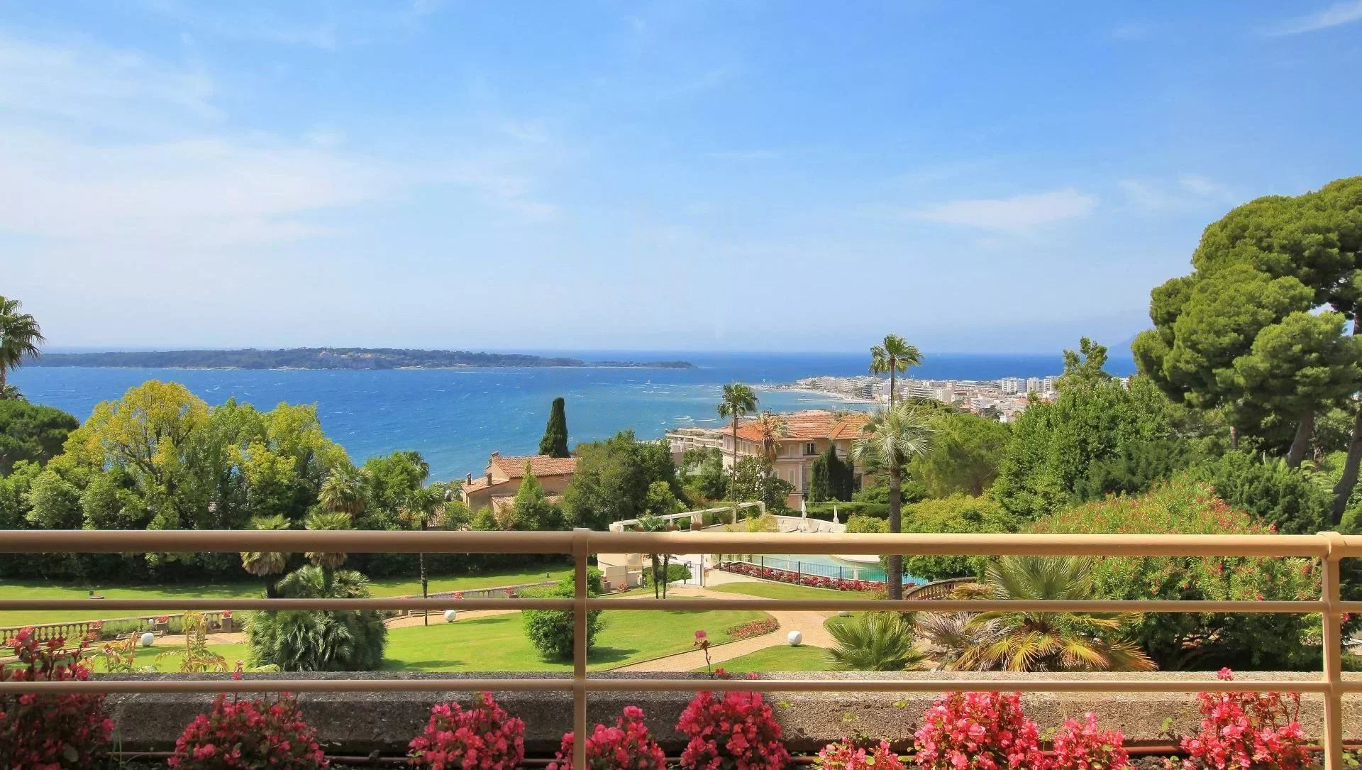 Appartement 174 m2 avec vue mer - RFC48211023AV