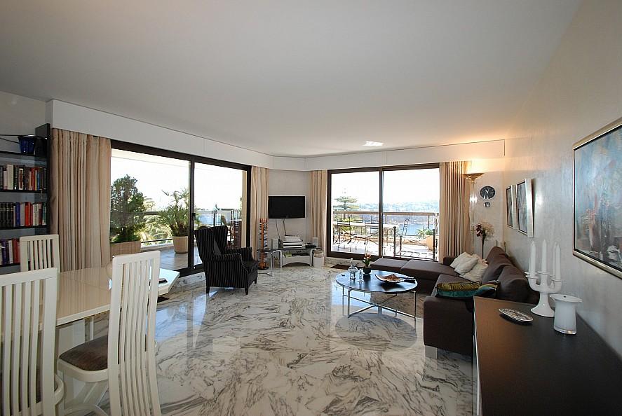 Superbe appartement 3 pièces avec vue mer - RFC42100520AV