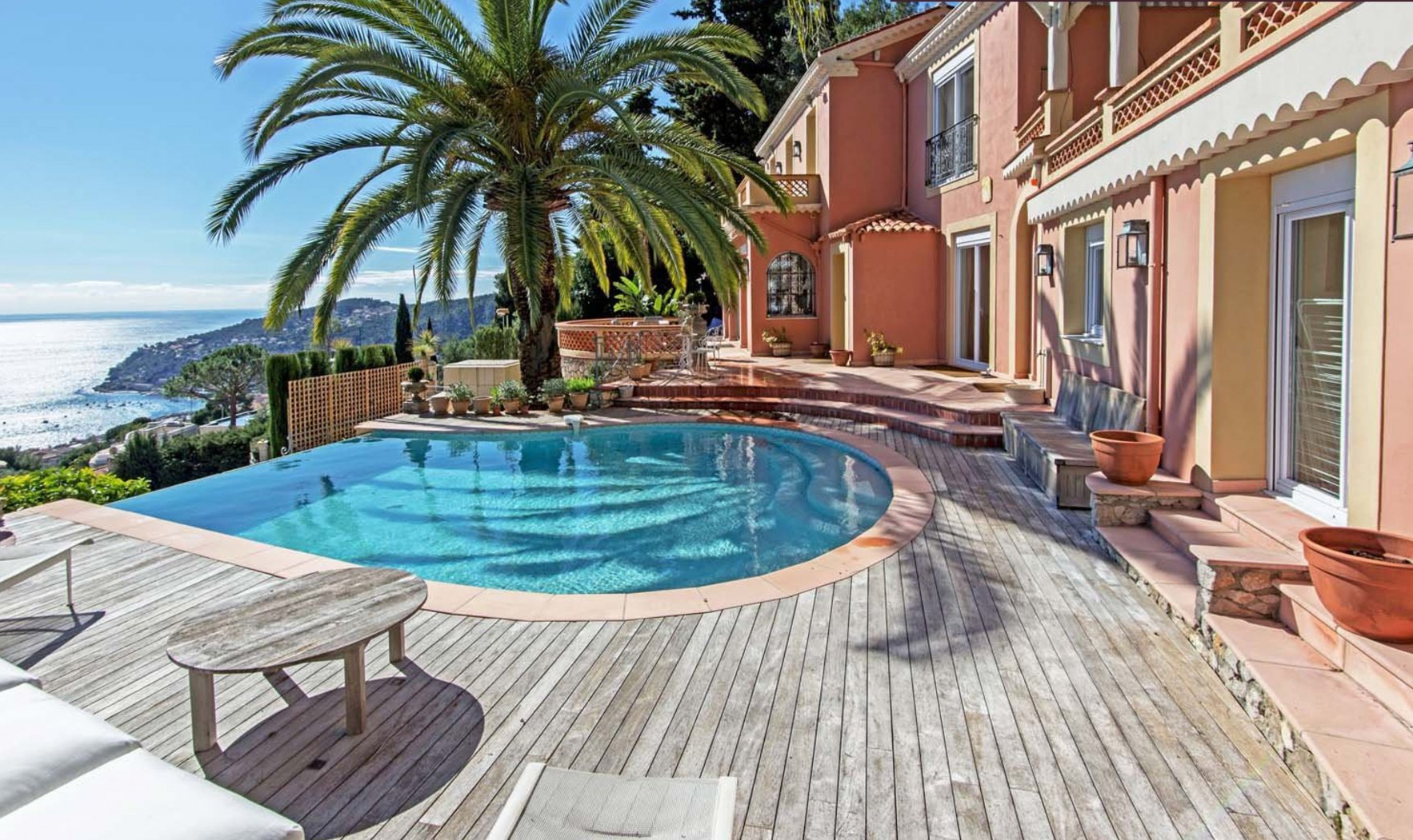 Villa 182 m2 avec piscine et vue port - RFC45341222VV