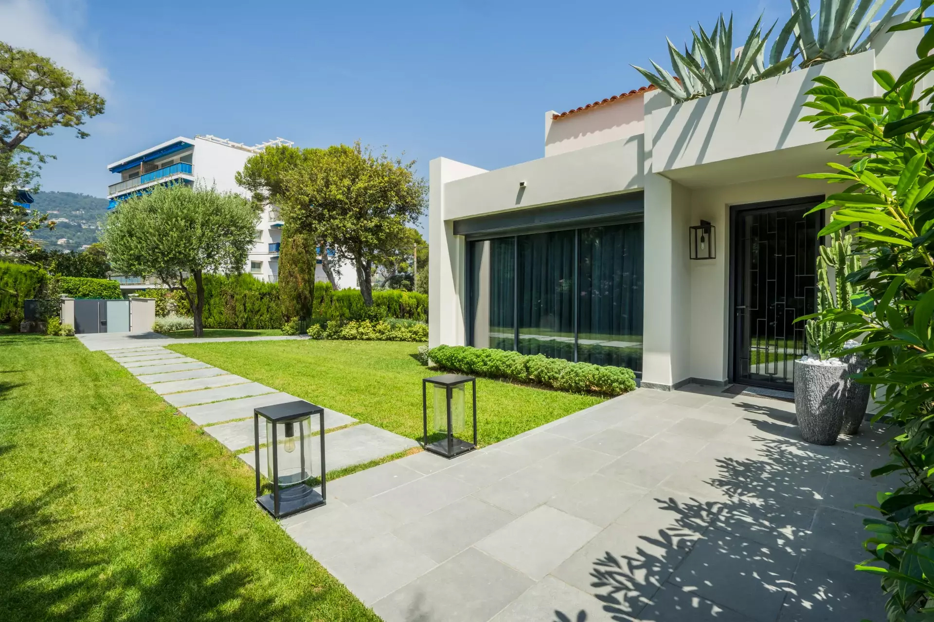 Villa neuve 259 m2 avec vue mer, Plateau-Du-Cap - RFC43700622VV