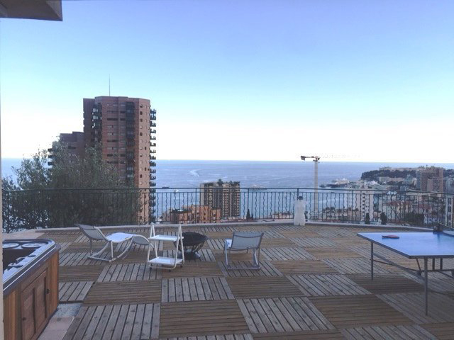 Редкая квартира в вилле с бассейном вблизи Монако - RFC31470317AV