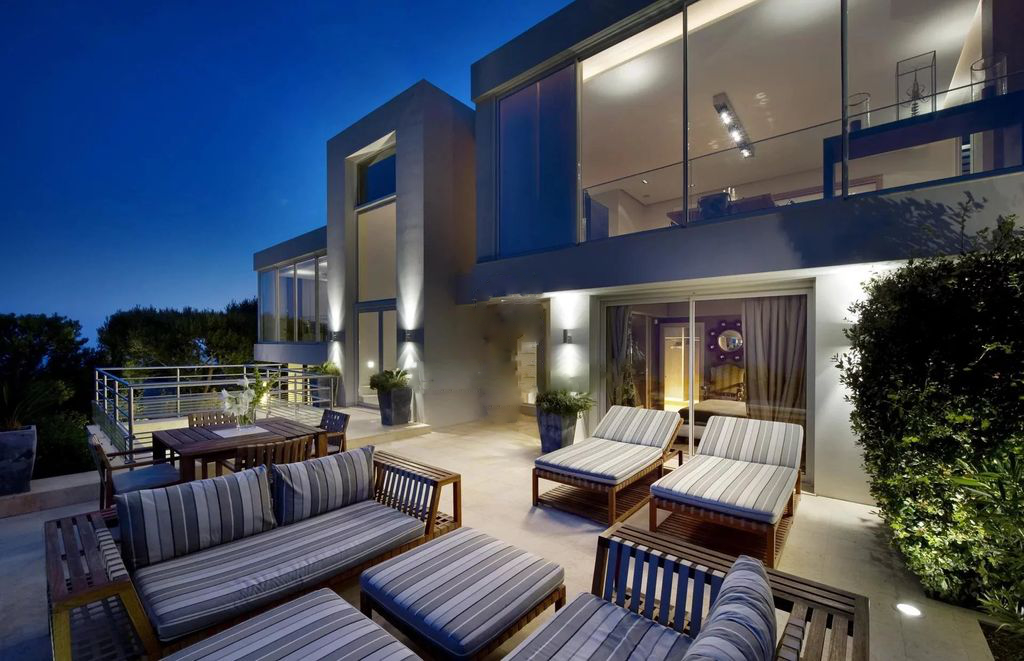 Villa 700 m2 avec piscine et vue mer - RFC46900523VV