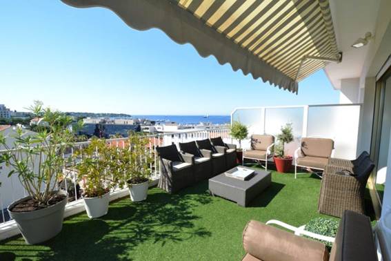 Appartement à vendre à Juan-les-Pins avec une belle vue sur la mer