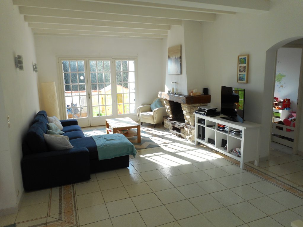 Exclusif maison proche centre de Carnoles - RFC40210117VV