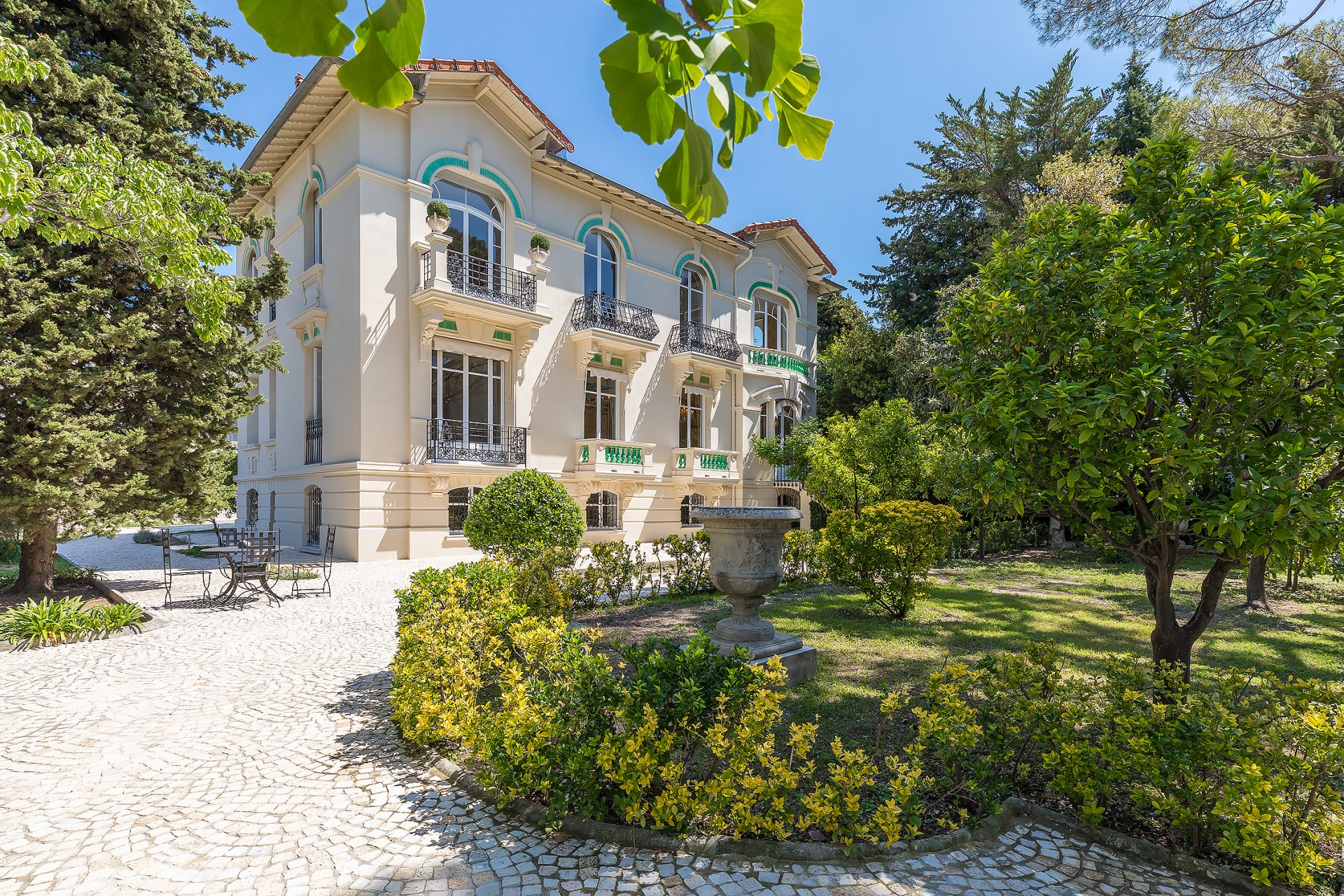 Villa « Saint Michel » de style Belle Epoque, Cimiez - RFC47800823VV