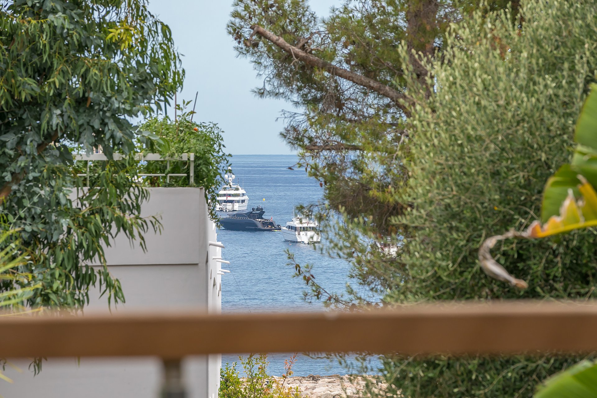 Appartement dans une villa à Saint-Jean-Cap-Ferrat - RFC40540917AV