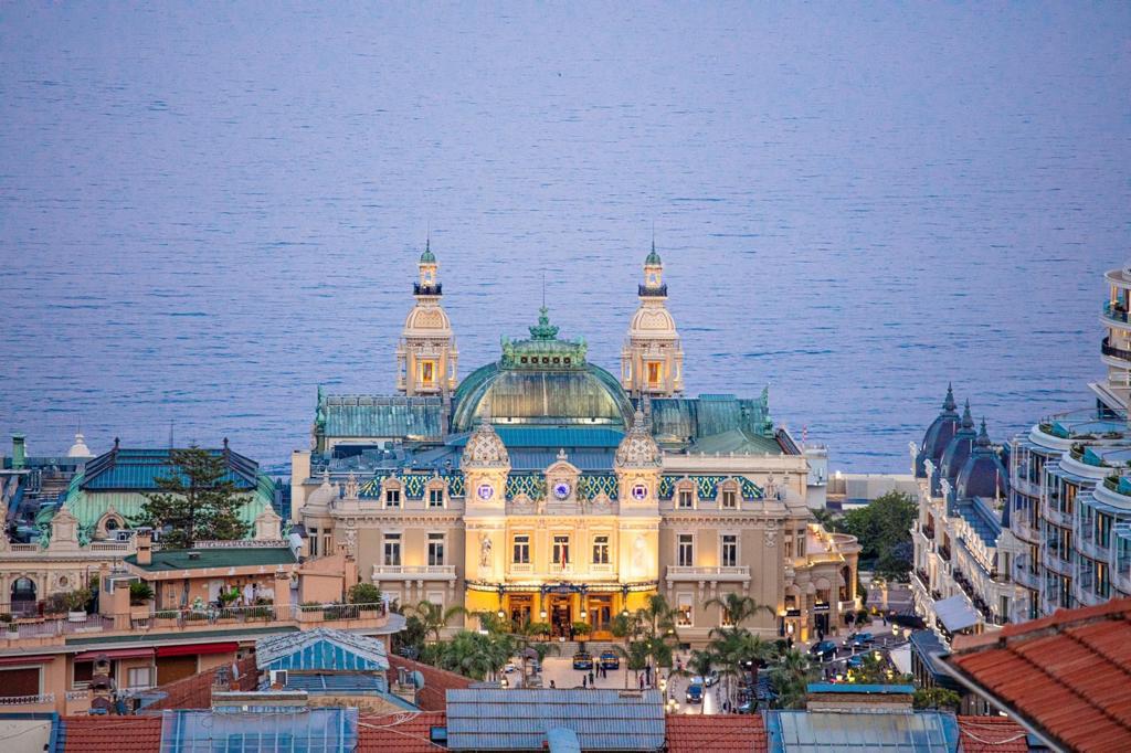 Appartement 147 m2 à deux minutes de Monaco - RFC43320122AV