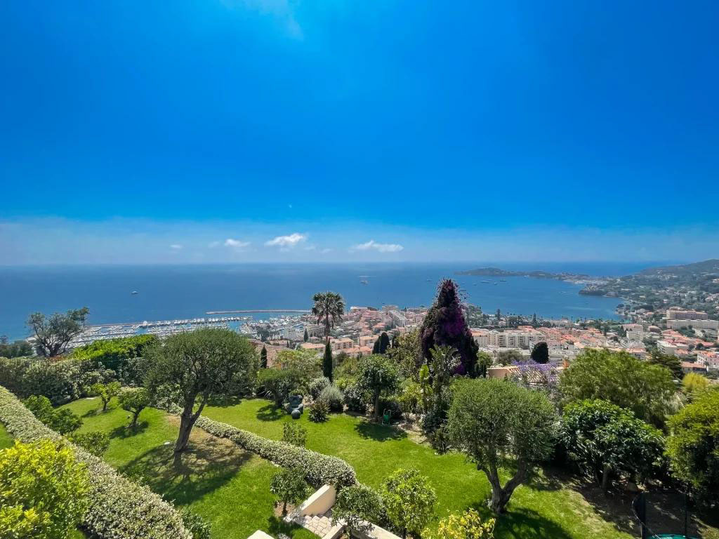 Villa 600 m2 avec vue mer panoramique - RFC49540724VV