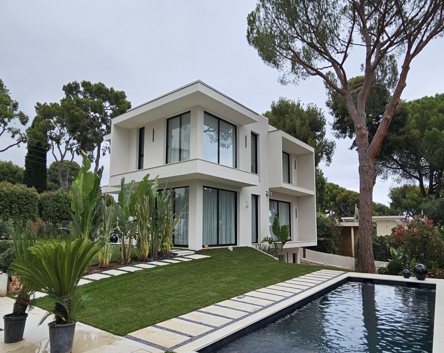 Villa neuve sur un terrain de 1500 m2 avec vue mer - RFC49490724VV