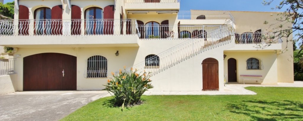 Provencal villa in the residential area of Hameau - RFC19281015VV