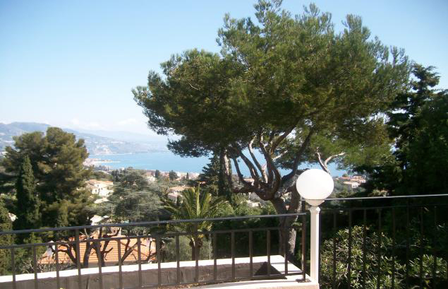 Elégante villa dans le quartier résidentiel - RFC30731116VV