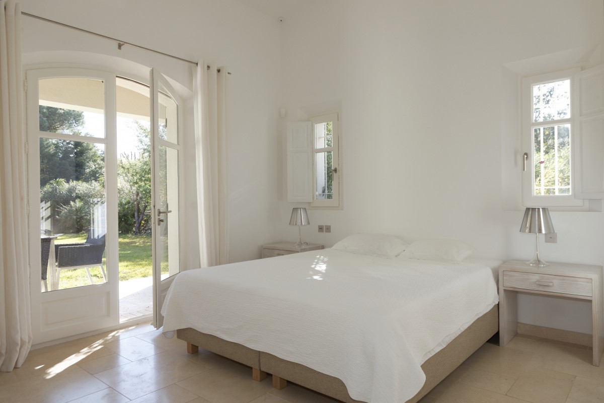 La villa moderne nouvellement construit à louer à Saint-Tropez