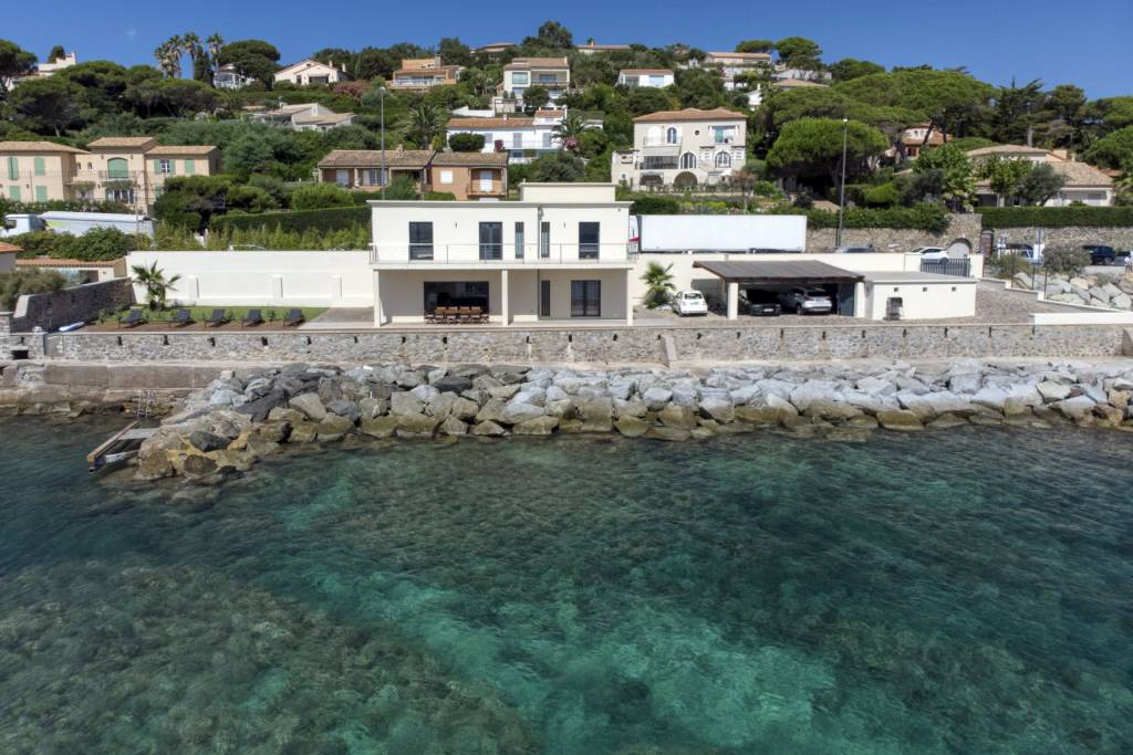 Villa moderne 230 m2 en front de mer - RFC43460522VV