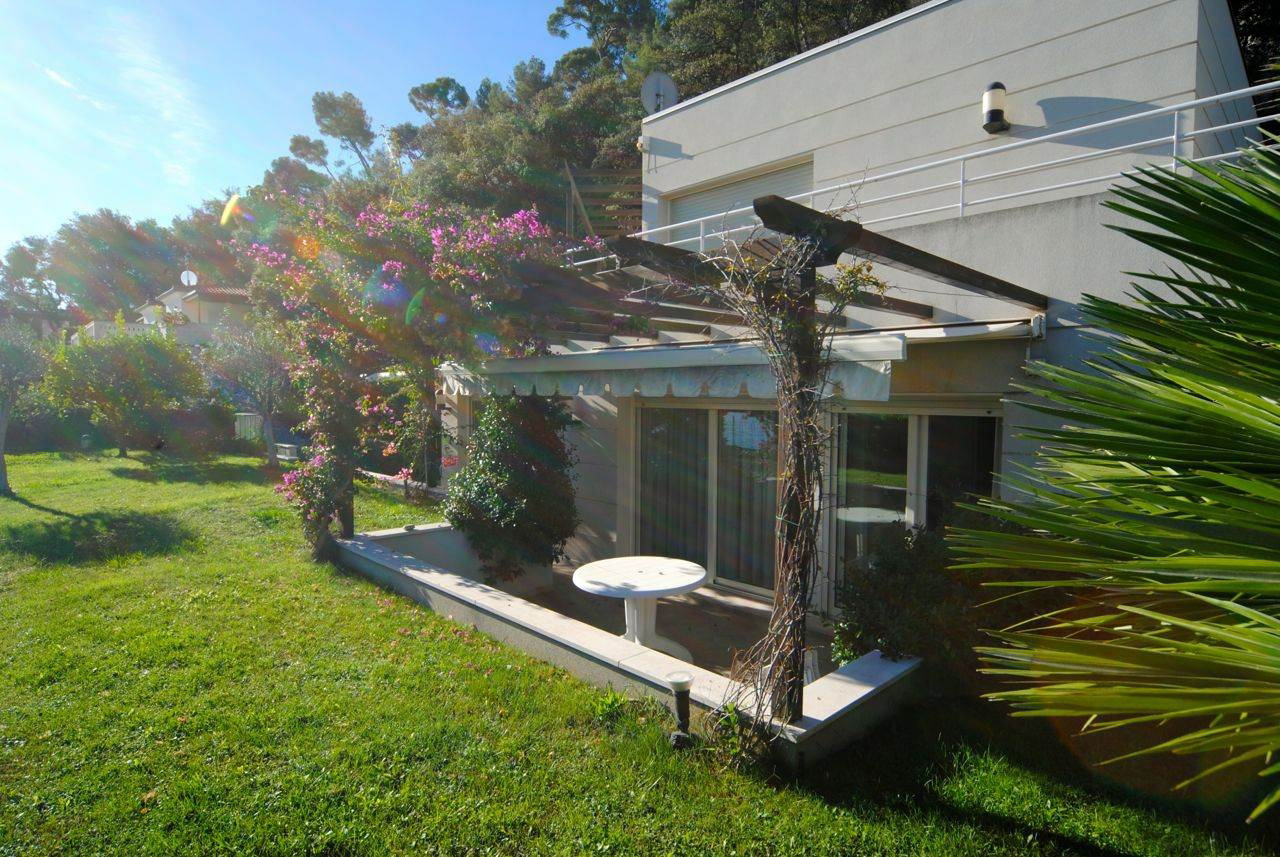 L'appartement est proche du centre ville et des plages - RFC40141116AV