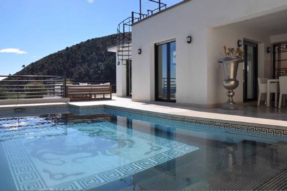 Belle villa à Eze, 4 chambres