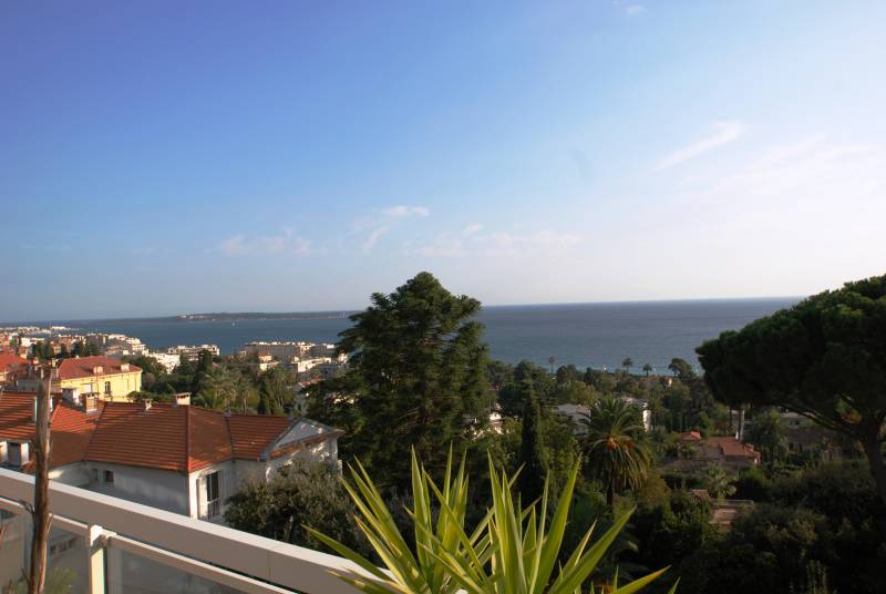 Bel appartement dans une résidence sécurisée avec parc et piscine