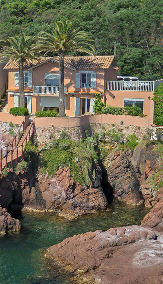 Villa avec accès direct à la mer à Théoule-sur-Mer - RFC40881117VV