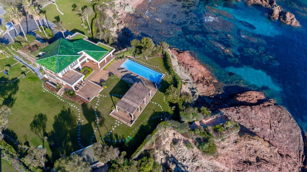 Propriété de prestige de 350 m2 pieds dans l'eau - RFC43440522VV