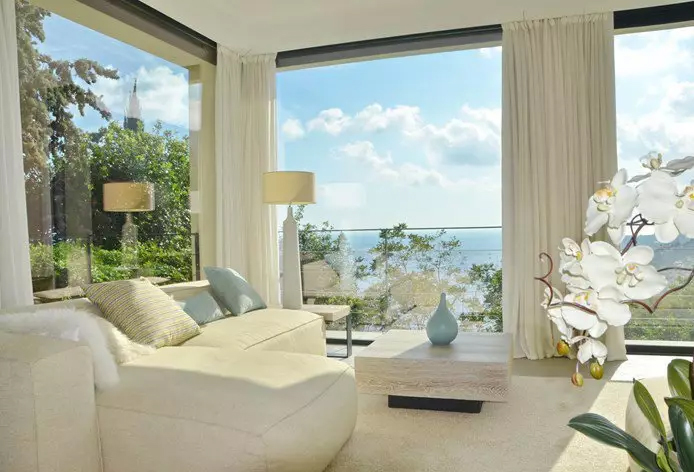 Villa moderne de 300 m2 surplombant Monaco - RFC43710622VV