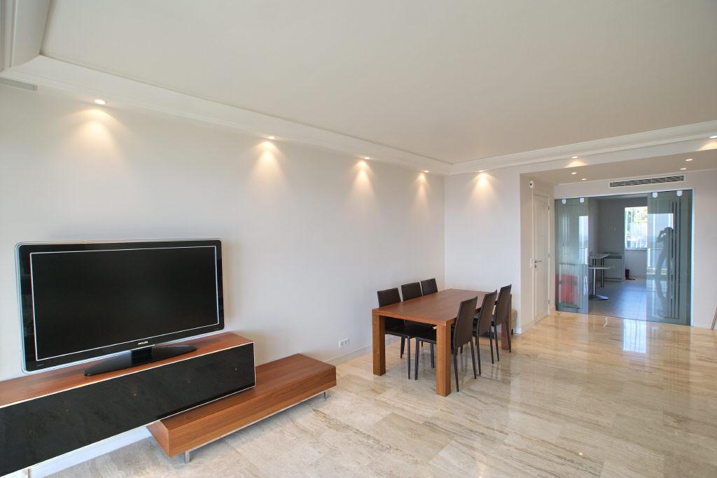 Appartement à vendre à Cannes - un quart de la Californie - vue panoramique sur la mer