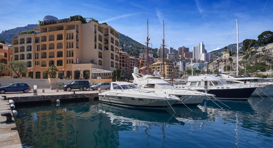 Appartement donnant sur le port de plaisance de Fontvieille - RFC41590718AL