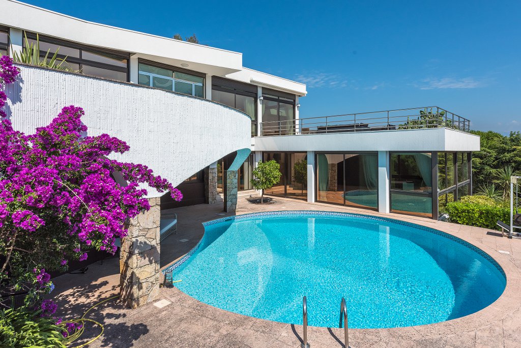 Exceptionnel villa en sommet de colline dans Super Cannes - RFC31080117VV