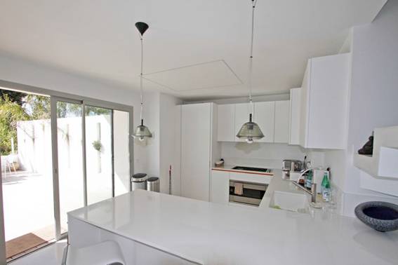 Rare villa à vendre à Cannes, dans le coeur de la Californie, de 260m2, 5 chambres