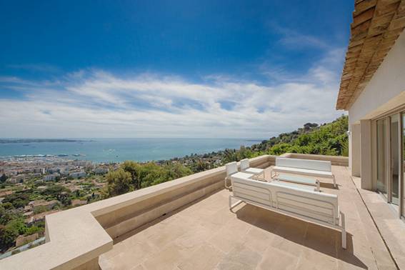 Красивая вилла в Супер Каннах, 350 м2