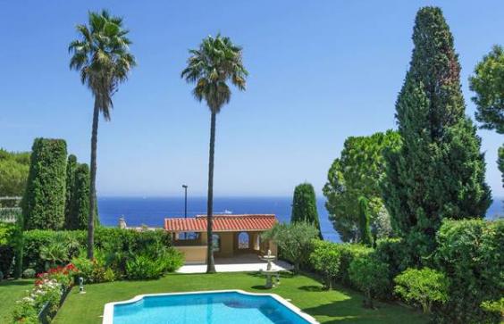 A vendre rénové, villa de luxe avec vue sur la mer